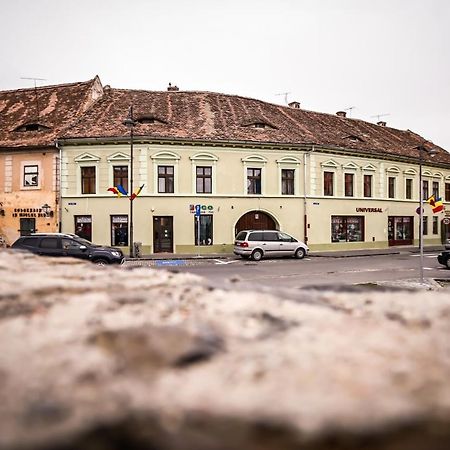 Jules' Sunny, Spacious And Central Apartment Sibiu Bagian luar foto