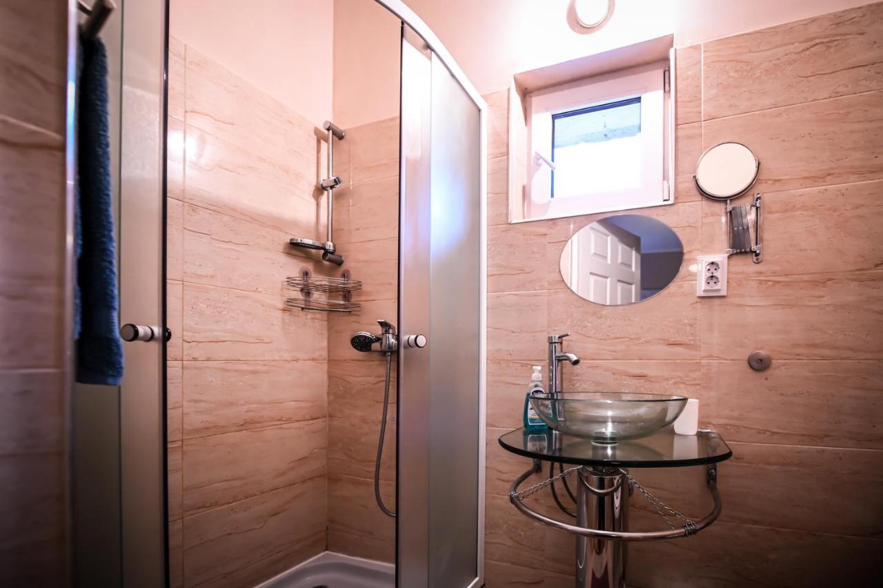 Jules' Sunny, Spacious And Central Apartment Sibiu Bagian luar foto